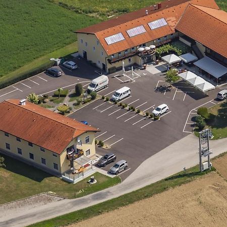 Hofkirchen im Traunkreis Pension Weinbauer מראה חיצוני תמונה