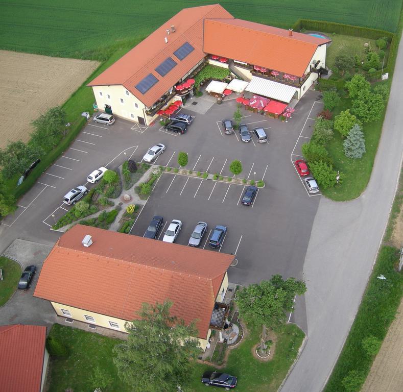 Hofkirchen im Traunkreis Pension Weinbauer מראה חיצוני תמונה