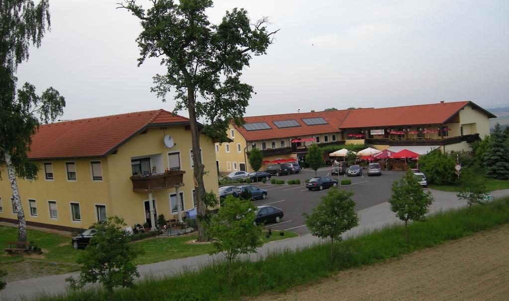 Hofkirchen im Traunkreis Pension Weinbauer מראה חיצוני תמונה